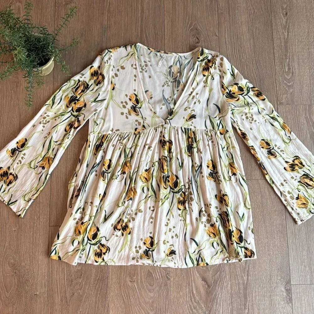 FREE PEOPLE BELLA PRINT TUNIC CREAM WITH FLOWERS SIZE SMALL